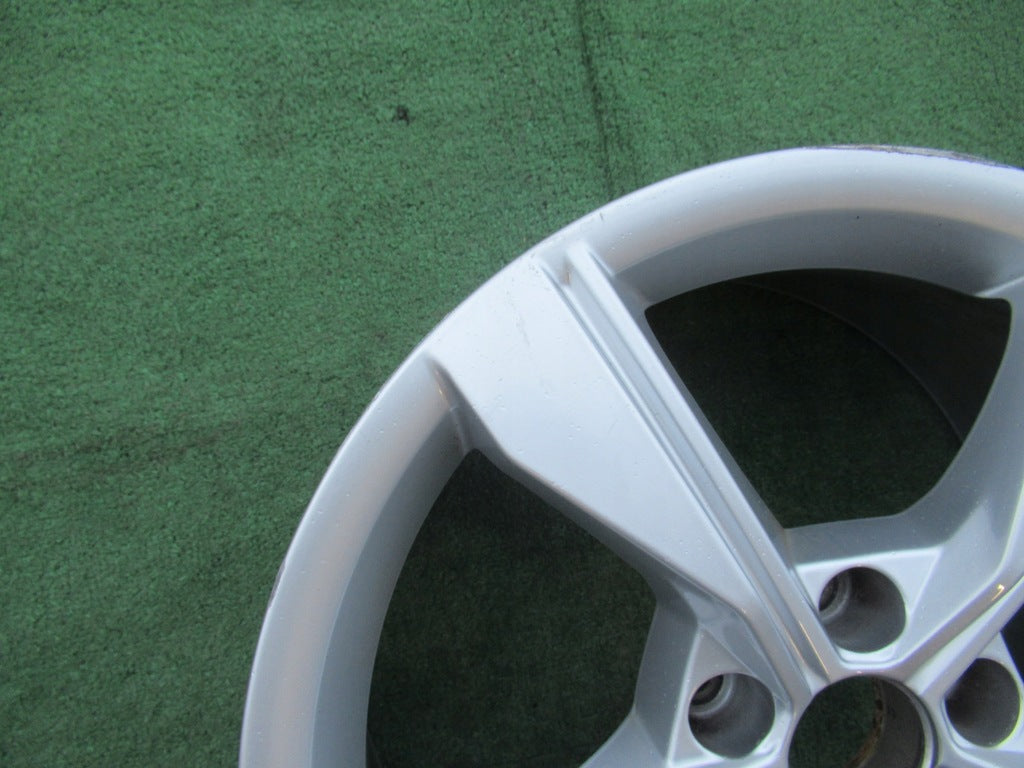 1x Alufelge 17 Zoll 7.5" 5x112 38ET Glanz Silber 8W0601025 Audi C7 A4 B9 FEL5116455653qf