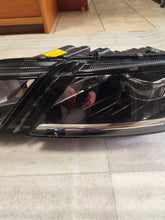 Laden Sie das Bild in den Galerie-Viewer, Frontscheinwerfer Skoda Octavia III 5E1941015F Links Scheinwerfer Headlight SCH2081912191nb