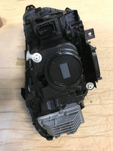 Laden Sie das Bild in den Galerie-Viewer, Frontscheinwerfer Mercedes-Benz Eqb X243 A2432068900KZ LED Links Headlight SCH6508145013lk