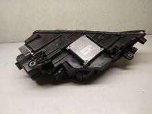 Laden Sie das Bild in den Galerie-Viewer, Frontscheinwerfer Skoda Octavia III 5E1941018EBSP Rechts Scheinwerfer Headlight SCH4863551014mk