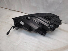 Laden Sie das Bild in den Galerie-Viewer, Frontscheinwerfer Skoda Superb 3P1941016B Rechts Scheinwerfer Headlight SCH5736177640rj