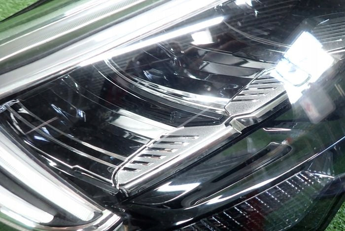 Frontscheinwerfer Opel Crossland X 39153539 Rechts Scheinwerfer Headlight SCH7832136095xi