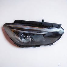 Laden Sie das Bild in den Galerie-Viewer, Frontscheinwerfer Mercedes-Benz W247 A2479062603 LED Rechts Headlight