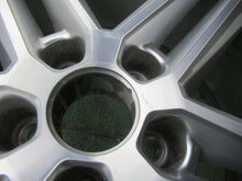 Laden Sie das Bild in den Galerie-Viewer, 1x Alufelge 18 Zoll 7.0" 5x112 43ET Glanz Silber 83A601025G Audi Q3 Rim Wheel FEL3651890685ij