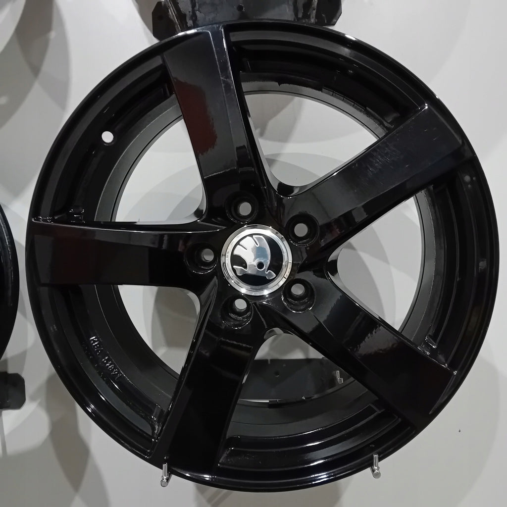 4x Alufelge 17 Zoll 7.5" 5x112 40ET Glanz Schwarz KBA51891 Skoda Superb Iii FEL1491280802zm