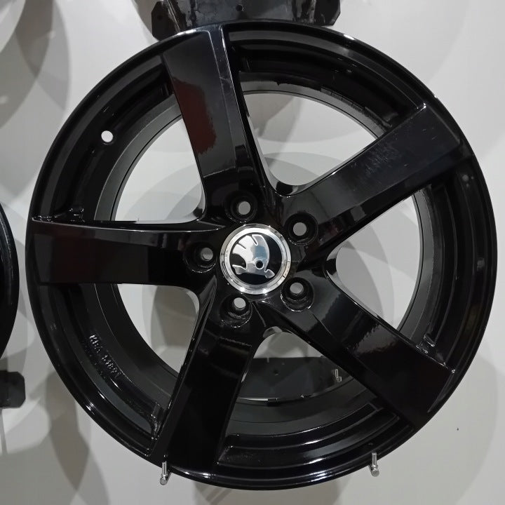 4x Alufelge 17 Zoll 7.5" 5x112 40ET Glanz Schwarz KBA51891 Skoda Superb Iii FEL1491280802zm