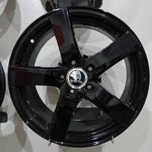 Laden Sie das Bild in den Galerie-Viewer, 4x Alufelge 17 Zoll 7.5" 5x112 40ET Glanz Schwarz KBA51891 Skoda Superb Iii FEL1491280802zm
