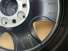 Load image into Gallery viewer, 4x Alufelge 18 Zoll 8.0" 5x112 43ET Glanz Graphit A2134013700 Mercedes-Benz FEL1594066223rw