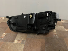 Laden Sie das Bild in den Galerie-Viewer, Frontscheinwerfer VW Taigo 2G7941035 Full LED Ein Stück (Rechts oder Links) SCH7220142662jx