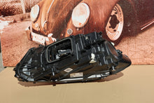 Laden Sie das Bild in den Galerie-Viewer, Frontscheinwerfer Mercedes-Benz W177 A1779063705 LED Links Headlight SCH5969790655rz
