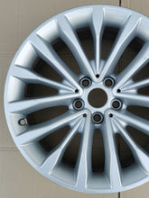 Laden Sie das Bild in den Galerie-Viewer, 1x Alufelge 18 Zoll 6863418 BMW 5 G31 G30 Rim Wheel FEL8245126746ry