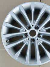 Laden Sie das Bild in den Galerie-Viewer, 1x Alufelge 18 Zoll 6863418 BMW 5 G31 G30 Rim Wheel FEL8245126746ry