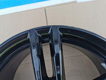 Load image into Gallery viewer, 1x Alufelge 18 Zoll 8.0" 5x120 52ET 8074186 BMW 2 F22 1 F21 F23 Rim Wheel FEL2702035809ge