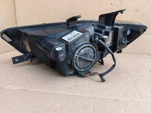 Laden Sie das Bild in den Galerie-Viewer, Frontscheinwerfer Mitsubishi Colt VI I 030124930200 Rechts Headlight