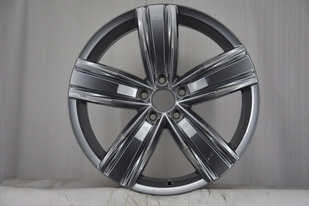 1x Alufelge 19 Zoll 7.0" 5x112 43ET Glanz Grau 5NN601025C VW Tiguan Rim Wheel FEL8127765901ww