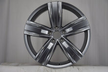 Load image into Gallery viewer, 1x Alufelge 19 Zoll 7.0" 5x112 43ET Glanz Grau 5NN601025C VW Tiguan Rim Wheel FEL8127765901ww