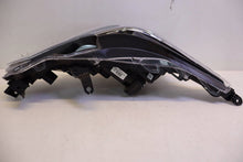 Laden Sie das Bild in den Galerie-Viewer, Frontscheinwerfer Toyota Corolla 81110-02T30 Rechts Scheinwerfer Headlight SCH5226334032sc