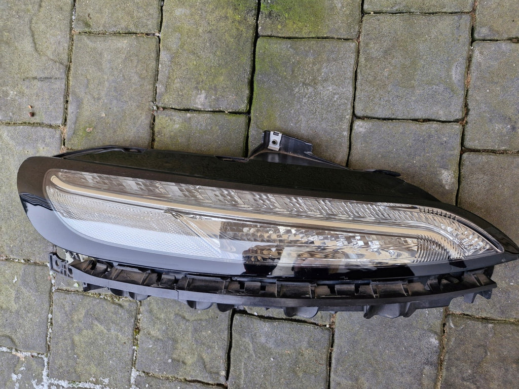 Frontscheinwerfer Jeep Cherokee 76980-7589690 Rechts Scheinwerfer Headlight SCH1794250920gu