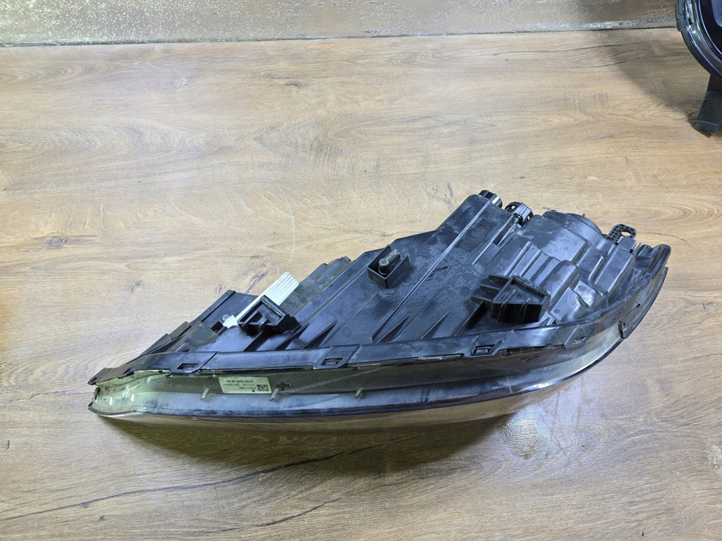Frontscheinwerfer Hyundai Tucson D7921110B0 Rechts Scheinwerfer Headlight SCH5408926692ke