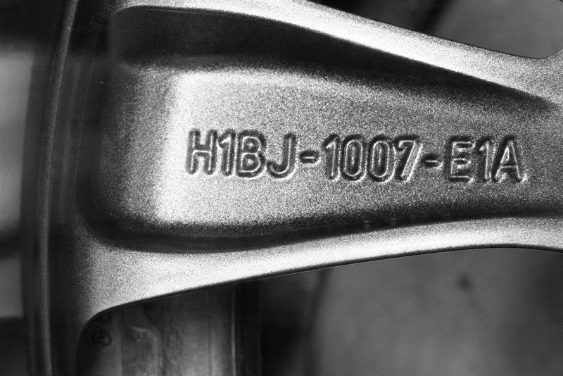 1x Alufelge 18 Zoll 7.0" 4x108 47 5ET Graphit H1BJ1007E1A Ford Fiesta Mg