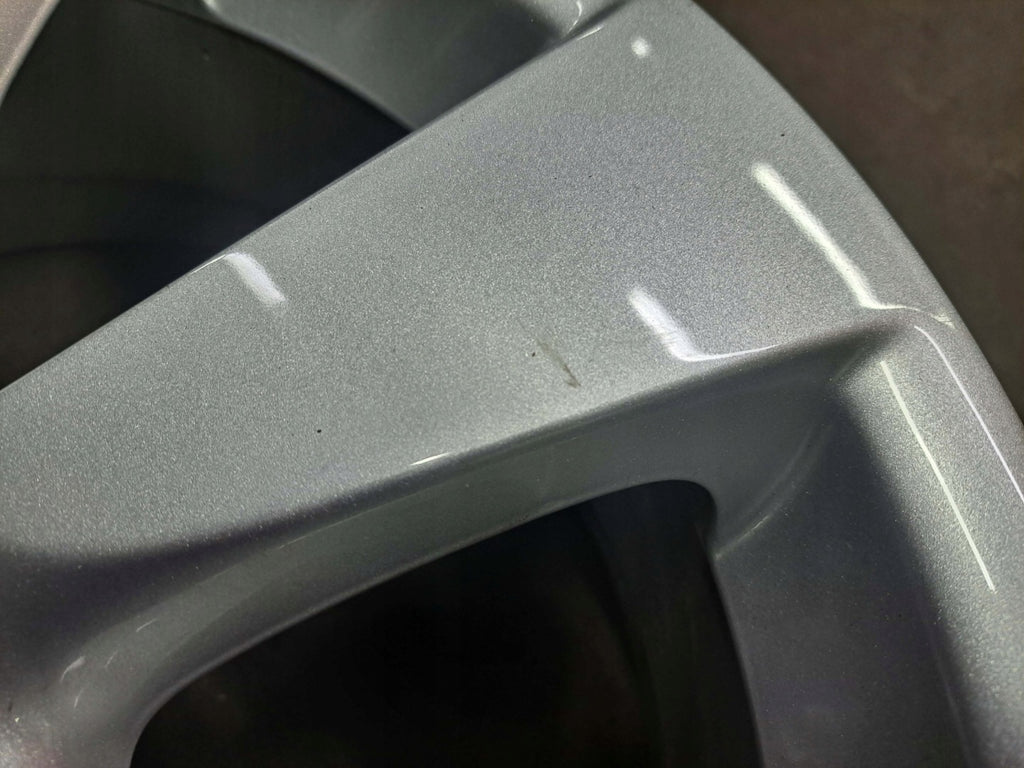 1x Alufelge 18 Zoll 7.5" 5x115 41ET Silber 13312747 Chevrolet Cruze Insignia FEL3681558106tx