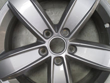 Load image into Gallery viewer, 1x Alufelge 17 Zoll 6.5&quot; 5x112 38ET 5NA071497 VW Tiguan Rim Wheel