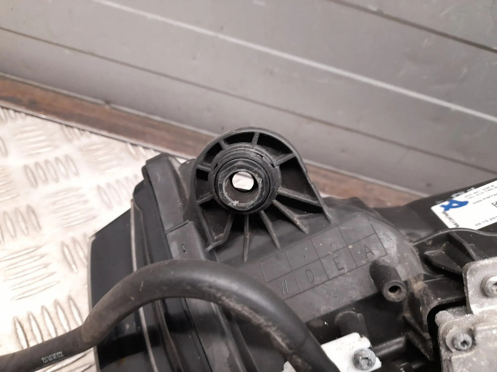 Frontscheinwerfer Audi A3 8V0941006B Rechts Scheinwerfer Headlight