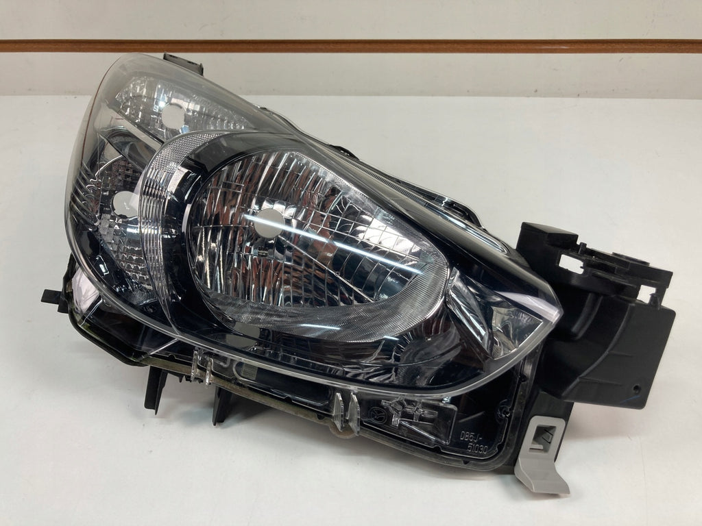 Frontscheinwerfer Mazda III DB5J-51030 Rechts Scheinwerfer Headlight