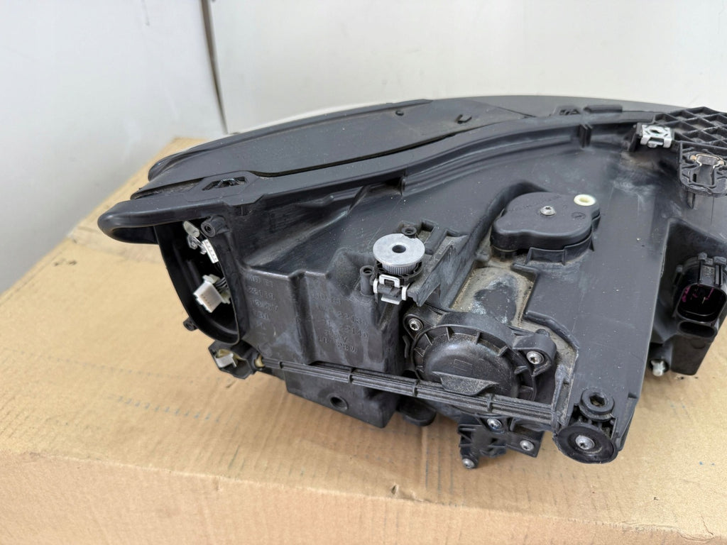 Frontscheinwerfer Seat Leon 5FB941007G Full LED Ein Stück (Rechts oder Links)