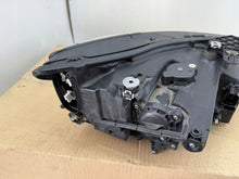 Laden Sie das Bild in den Galerie-Viewer, Frontscheinwerfer Seat Leon 5FB941007G Full LED Ein Stück (Rechts oder Links)