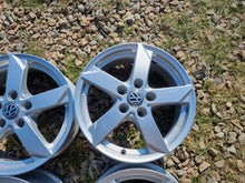 Laden Sie das Bild in den Galerie-Viewer, 4x Alufelge 16 Zoll 6.5" 5x112 46ET Glanz KBA50553 Skoda Octavia I Rim Wheel FEL4913506988fk