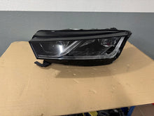 Laden Sie das Bild in den Galerie-Viewer, Frontscheinwerfer Skoda Octavia IV 5E4941015 Links Scheinwerfer Headlight SCH6176926269jq