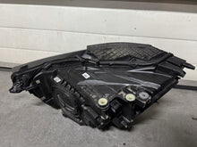 Laden Sie das Bild in den Galerie-Viewer, Frontscheinwerfer Audi Q3 83A941034 LED Rechts Scheinwerfer Headlight