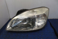 Laden Sie das Bild in den Galerie-Viewer, Frontscheinwerfer Kia Rio II Links Scheinwerfer Headlight