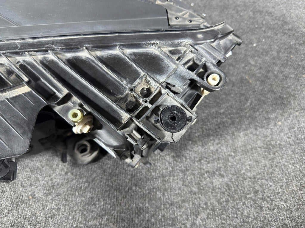 Frontscheinwerfer VW Touareg 761941082 LED Rechts Scheinwerfer Headlight