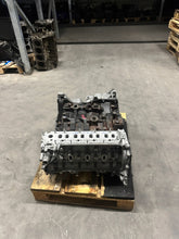 Laden Sie das Bild in den Galerie-Viewer, Motor Renault Megane Scenic R9M402 1.6 CDTI 96kW 68TKm 2017 Diesel Unkomplett