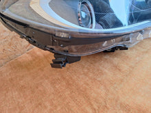 Load image into Gallery viewer, Frontscheinwerfer Mercedes-Benz W246 A2468207261 Xenon Rechts Headlight SCH9810567426qq