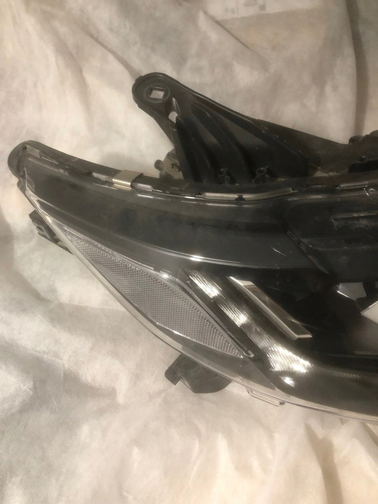 Frontscheinwerfer Mitsubishi Outlander III 8301D3-32 LED Rechts Headlight