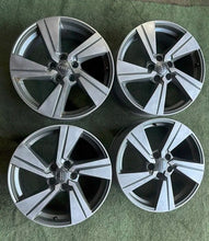 Laden Sie das Bild in den Galerie-Viewer, 4x Alufelge 18 Zoll 7.0" 5x112 45ET Glanz Graphit 81A601025G Audi Mg Rim Wheel FEL7666020453hl