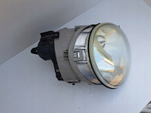 Load image into Gallery viewer, Frontscheinwerfer VW New Rechts Scheinwerfer Headlight SCH7702067033wc