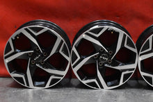 Laden Sie das Bild in den Galerie-Viewer, 4x Alufelge 17 Zoll 7.0" 5x114.3 43 5ET Glanz Schwarz 52910-R2100 Kia Sportage FEL3686459019ap