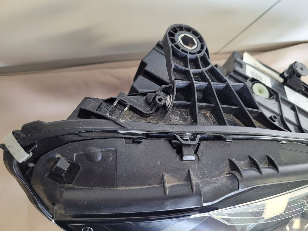 Frontscheinwerfer Mercedes-Benz W206 A2069067203 LED Rechts Headlight SCH8405421086xn