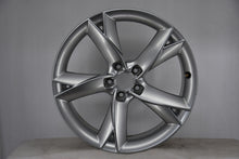 Load image into Gallery viewer, 1x Alufelge 19 Zoll 8.5&quot; 5x112 32ET Glanz Silber 8T0601025CK Audi Rim Wheel