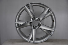 Load image into Gallery viewer, 1x Alufelge 19 Zoll 8.5" 5x112 32ET Glanz Silber 8T0601025CK Audi Rim Wheel FEL4973874551lw