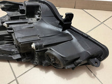 Laden Sie das Bild in den Galerie-Viewer, Frontscheinwerfer Opel Corsa A E 39108223 Rechts Scheinwerfer Headlight SCH6370630038vl
