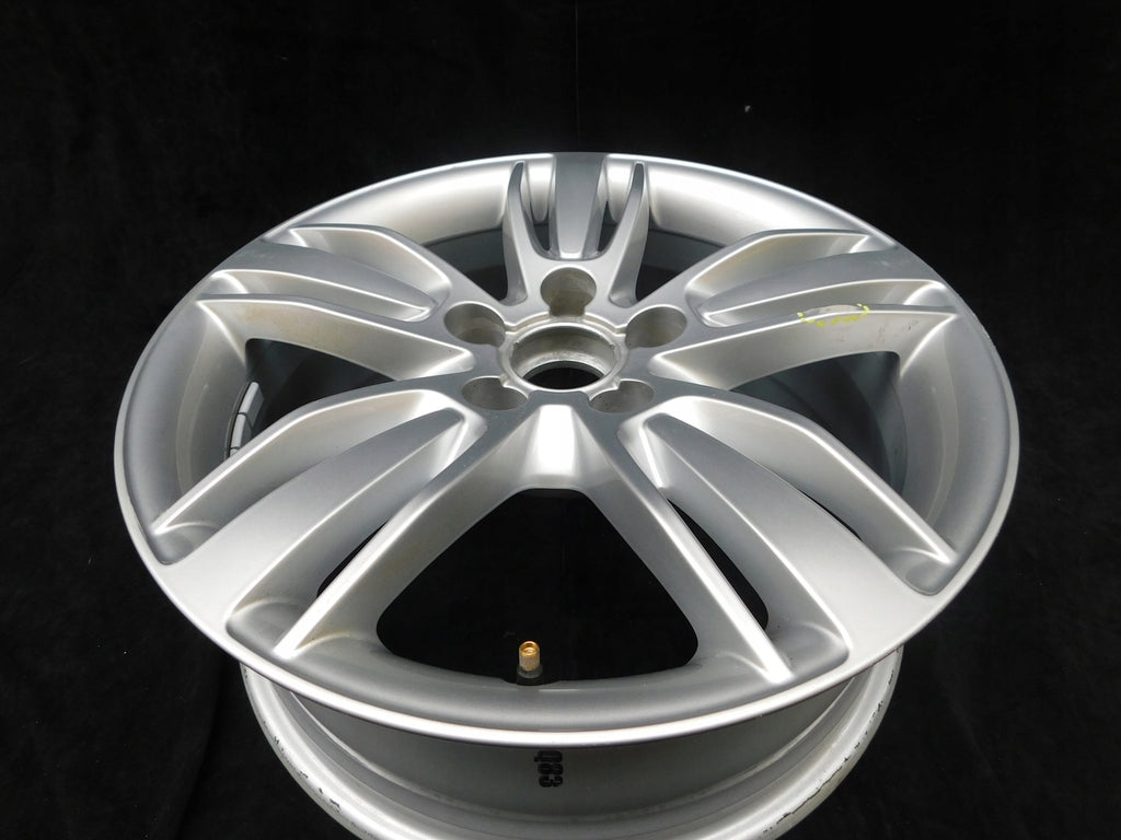 1x Alufelge 17 Zoll 6.5" 5x112 33ET Glanz Silber 8U0601025E Audi Q3 Rim Wheel