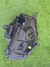 Laden Sie das Bild in den Galerie-Viewer, Frontscheinwerfer Mini R55 R56 100061-00 Rechts Scheinwerfer Headlight SCH6369132771dm