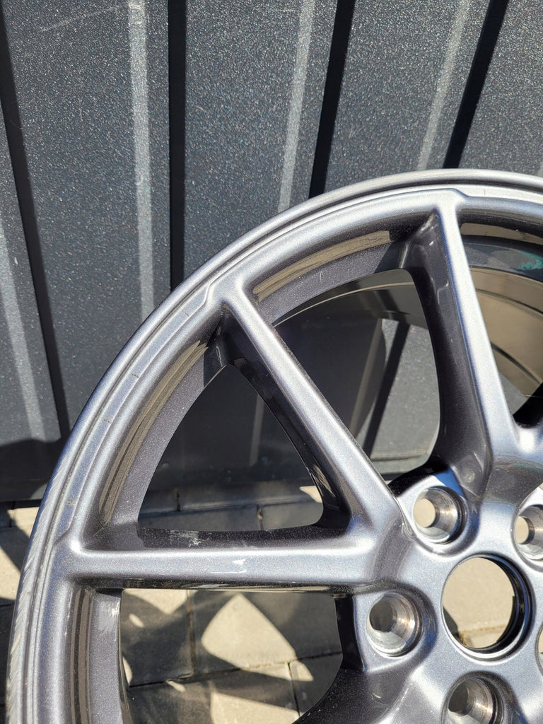 1x Alufelge 18 Zoll 8.5" 5x114.3 1044221-00-A Tesla 3 Rim Wheel