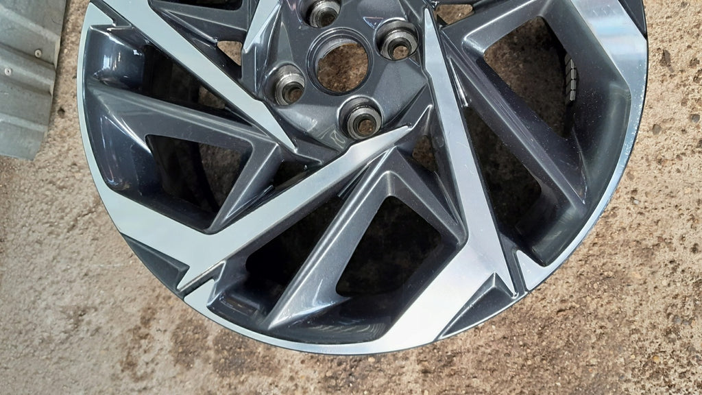 1x Alufelge 17 Zoll 7.0" 4x100 54ET 52910-Q0300 Hyundai I20 Rim Wheel