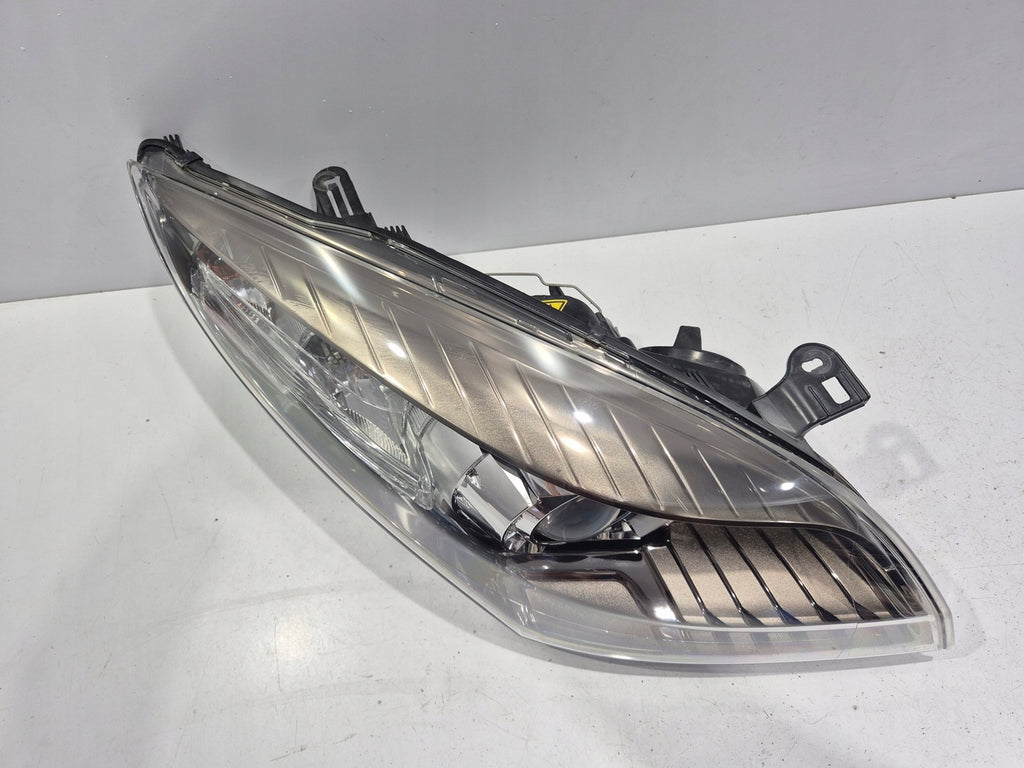 Frontscheinwerfer Renault Megane III 260100021R Xenon Rechts Headlight SCH7005937849mo